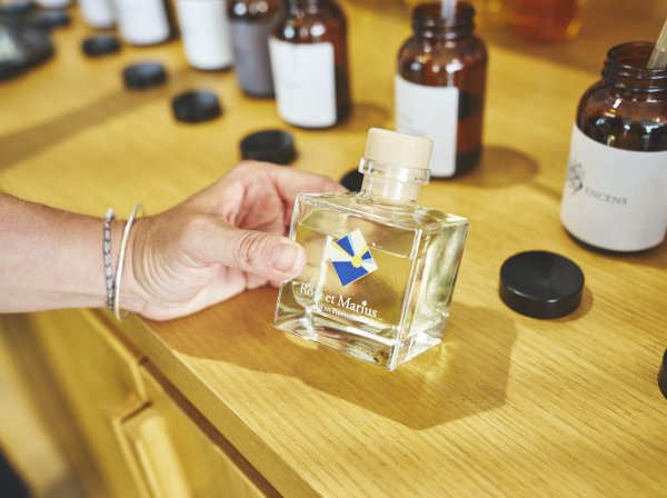 Créez le parfum de votre entreprise en groupe