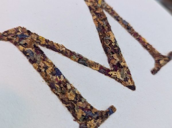 Créez une carte personnalisée avec votre initiale en fleurs séchées avec Alison à Saint-Maur-des-Fossés