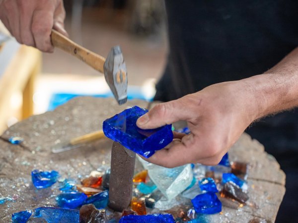 Atelier de vitrail dans le Nord