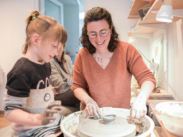 Initiez-vous au tour et au modelage en duo avec votre enfant accompagnés par Anne avec Anne à Châtelaudren-Plouagat