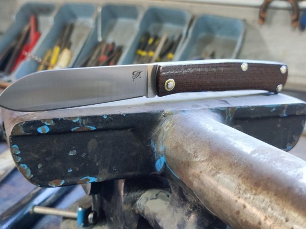 Réalisez votre couteau pliant sur une journée avec Jésus avec Jésus à Saint-André-de-Seignanx