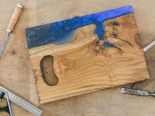 Fabriquez votre planche apéro en bois et résine avec Enzo à Came