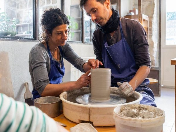 Modelez votre pichet ou votre théière avec Mounia à Nice